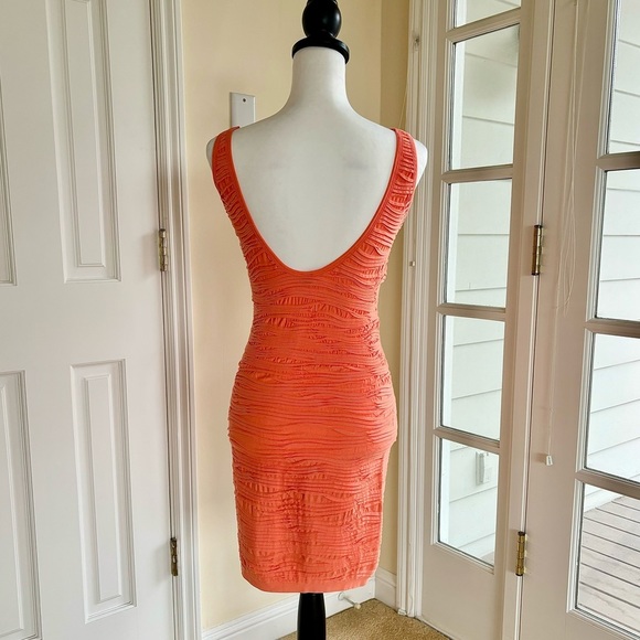 Stretchy Orange Bodycon Dress - Picture 3 of 4